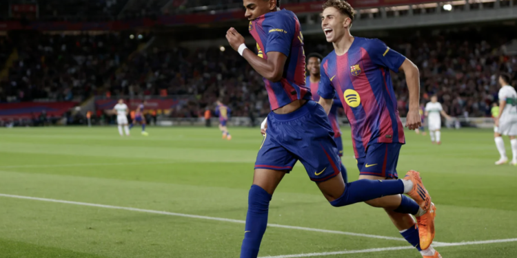 Yamal toả sáng trở lại hậu chia tay bạn gái